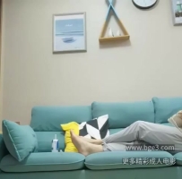 纹身辣妹曲线妖娆，跨坐揉捏舔舐，骑乘猛干