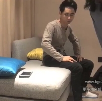 风骚小姐姐沙发上抠穴暴插 淫水汪汪 高潮迭起