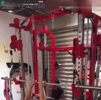 ❤️【美少妇健身房偷情】我老公没你厉害全程骚话