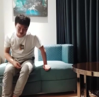 太子哥深夜出击，清纯吊带牛仔裤，言辞直白，激情外围