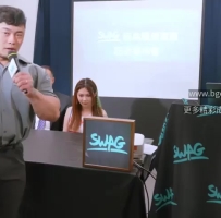 .❤️❤️跳蛋遥控与桌脚下口交，中出色诱成为棒球啦啦队长的心机手段