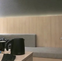爱笑女孩看着就很有欲望 口交舔弄近距离特写后入大力猛操