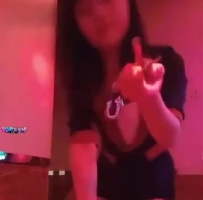 成都正规按摩店正规场所勾搭小妹，强行插入教科书套路，软硬兼施，店内刺激做爱！